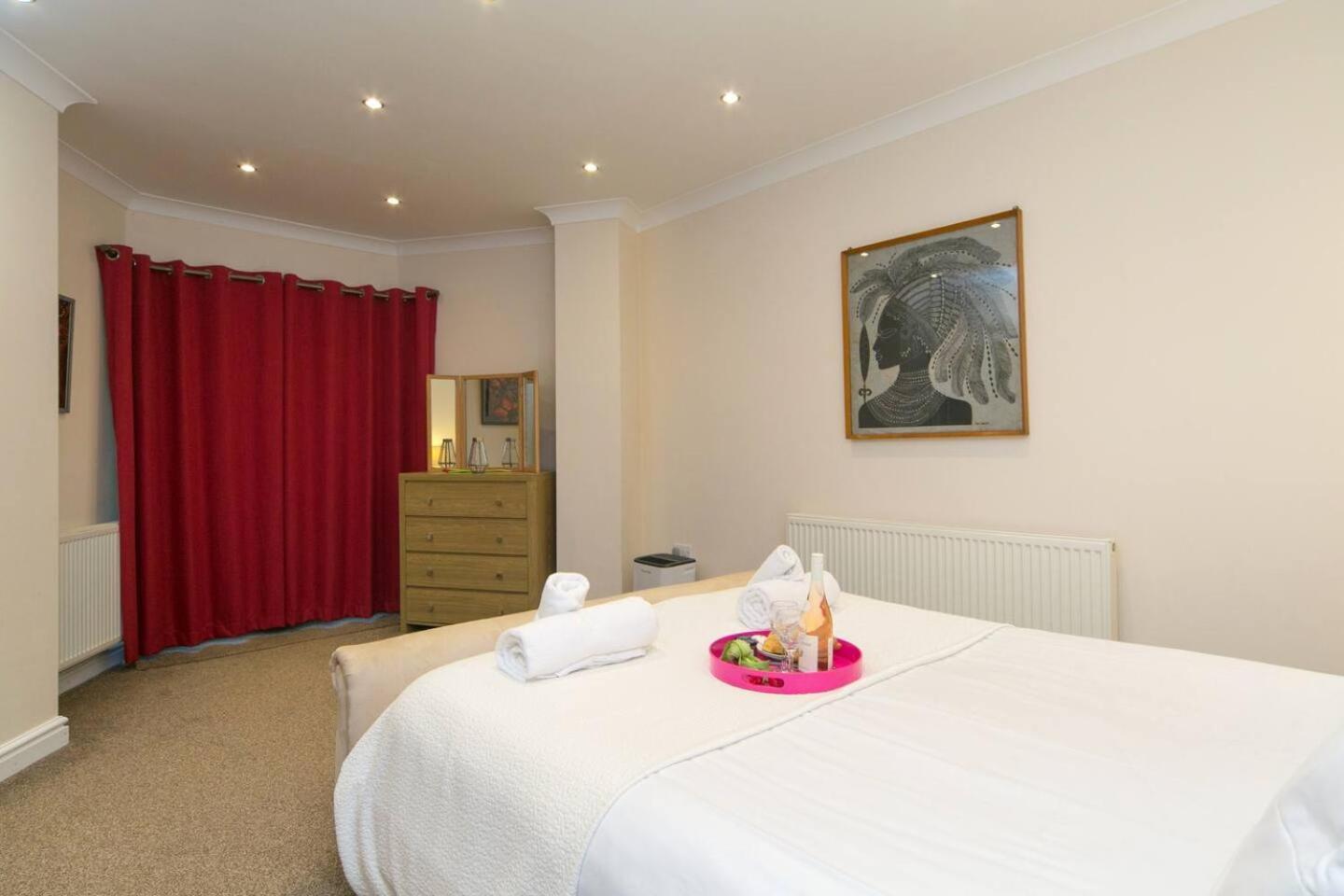 Pass The Keys Hafan Stylish 2 Bedroom Sea View Apartment Pwllheli Dış mekan fotoğraf