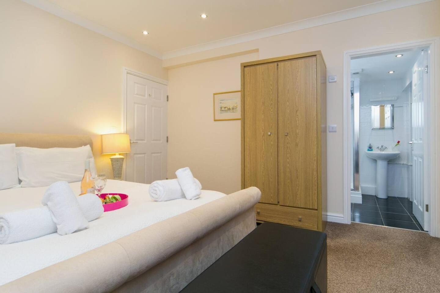 Pass The Keys Hafan Stylish 2 Bedroom Sea View Apartment Pwllheli Dış mekan fotoğraf