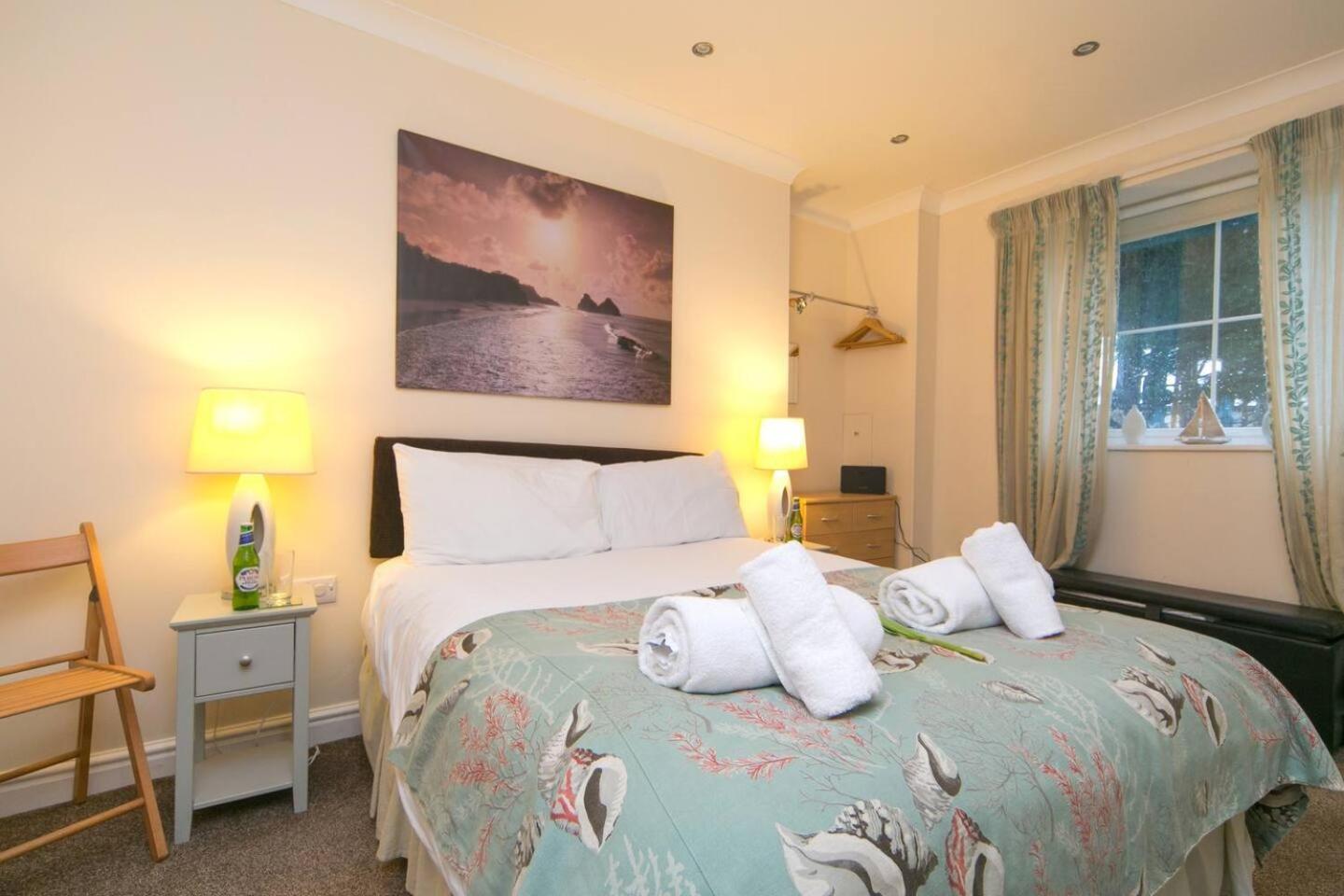 Pass The Keys Hafan Stylish 2 Bedroom Sea View Apartment Pwllheli Dış mekan fotoğraf